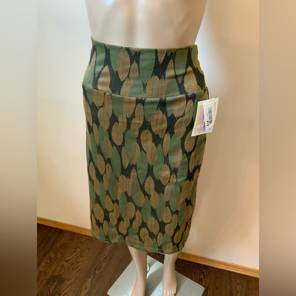 Lularoe - Picture 9 of 11
